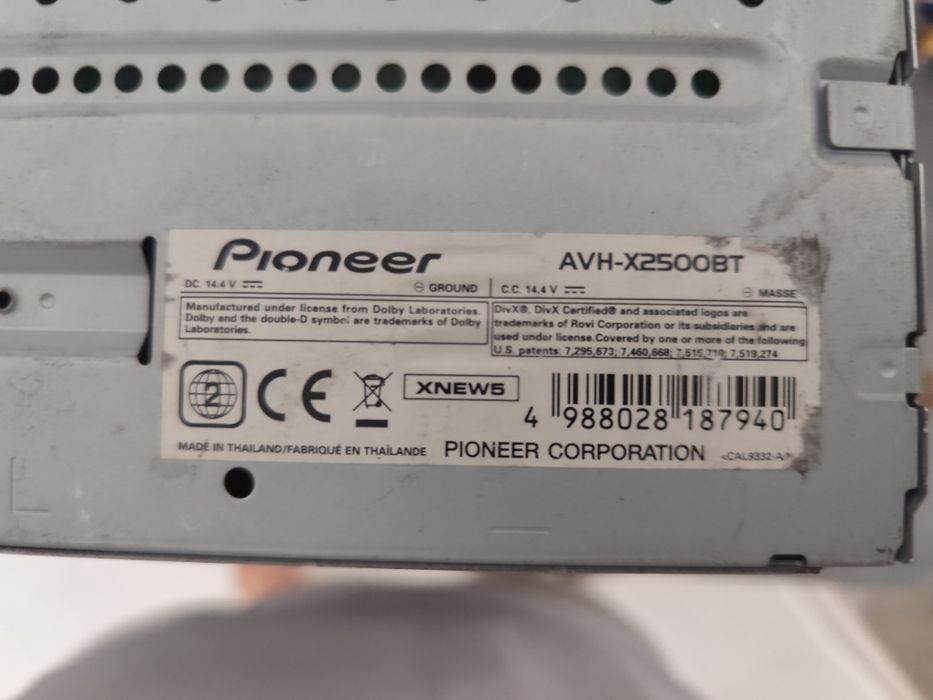 Rádio Pioneer (ver referência na foto)