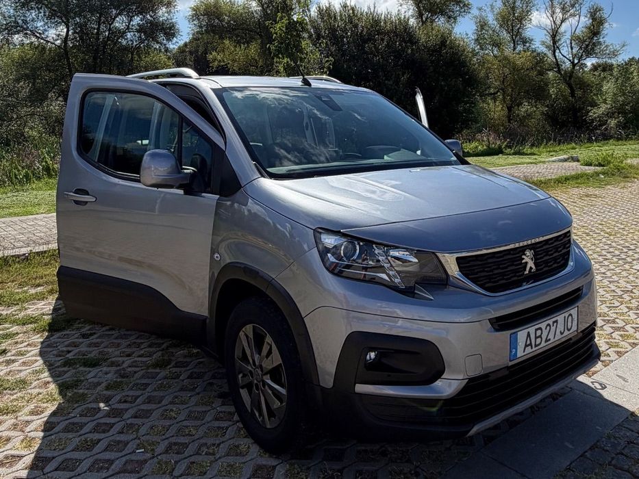 Peugeot Rifter 1.5 BlueHDi Longa Allure Pack 7L