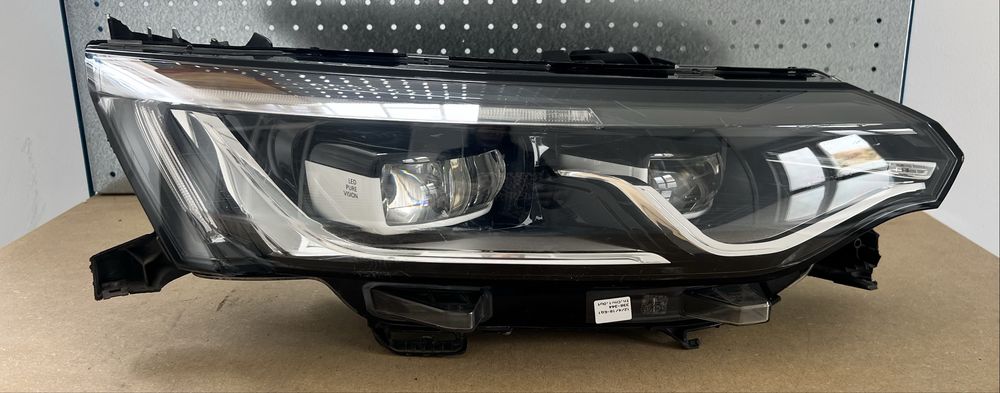 Farol esquerro e direito RENAULT TALISMAN