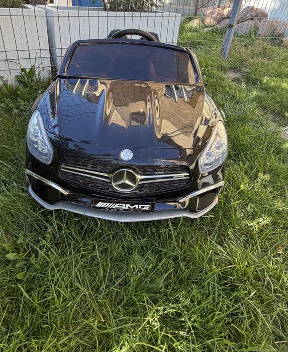 Samochód dziecięcy na akumulator Mercedes AMG SL65