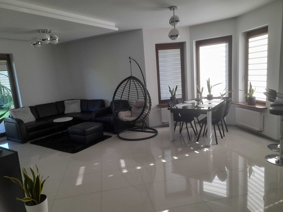 Dom wolnostojacy 130 m² dzialka 790 m² spokojna okolica Radom - Więcej