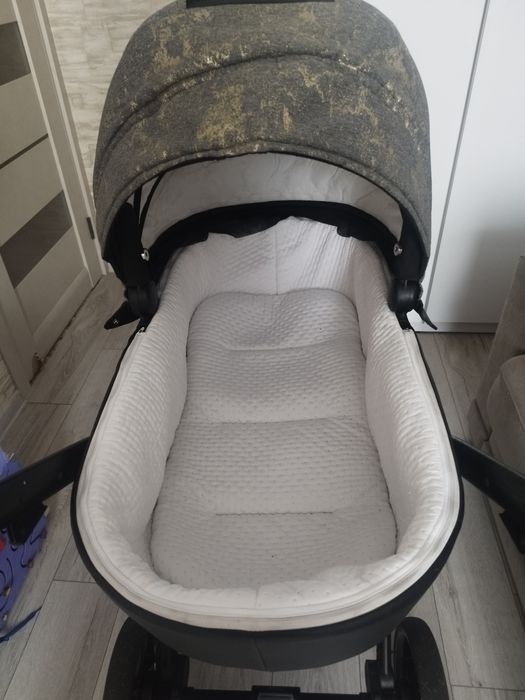 Візок дитячий 2 в 1 (люлька + прогулянка)