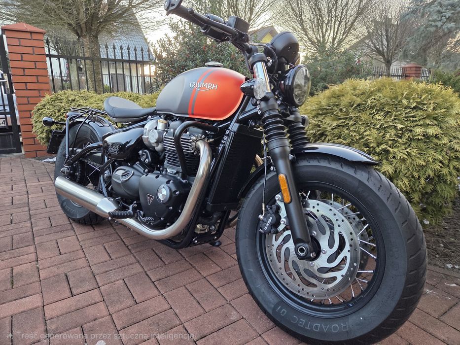 Triumph Bonneville Bobber „Praktycznie nowy” salonowy.