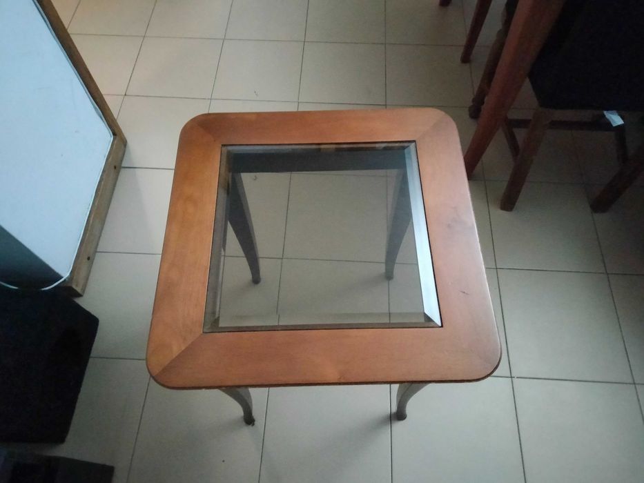 Mesa de apoio para sala