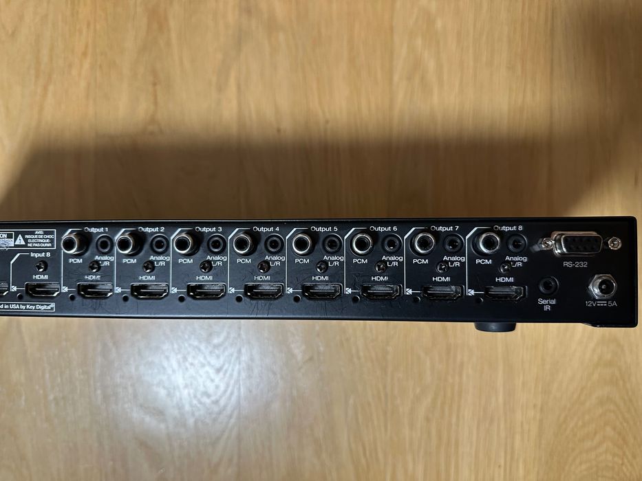 Rozdzielacz sygnału Matryca Video/Audio 8x8 HDMI Key digital KD 8x8csk