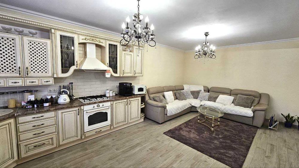 Дом по адресу Петефі Шандора пл. (площадь 294,4 м²) - Atlanta.ua - фото 2