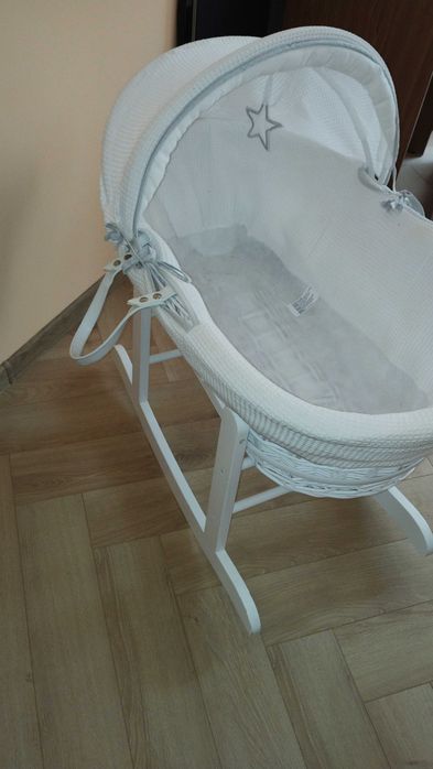 Kosz Mojżesza na biegunach