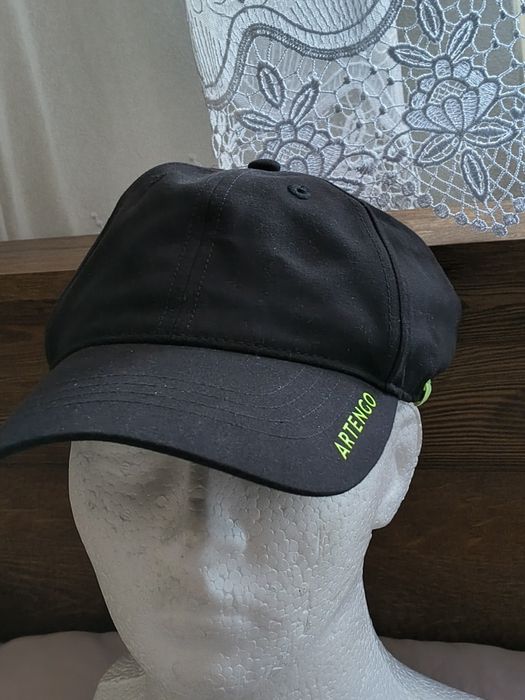 Czapka z daszkiem artengo nowa