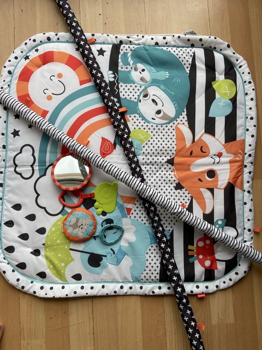 Ginasio de atividades bebe