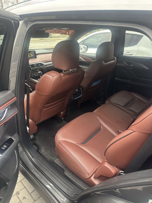 Mazda CX-9 Signature