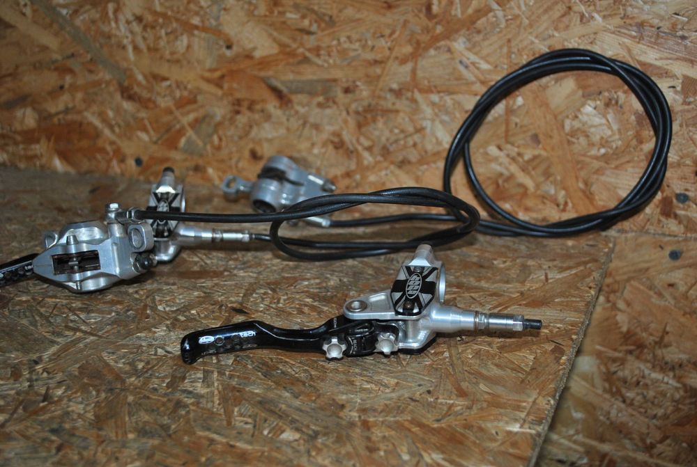 Kultowe hamulce HOPE Tech X2 2-tłokowe srebrne CNC mtb retro