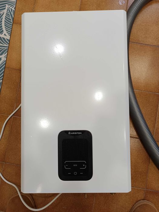 Esquentador Ariston inteligente