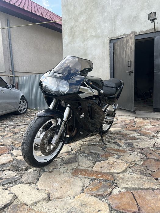 Продам SUZUKI GSXR 750 Срочно