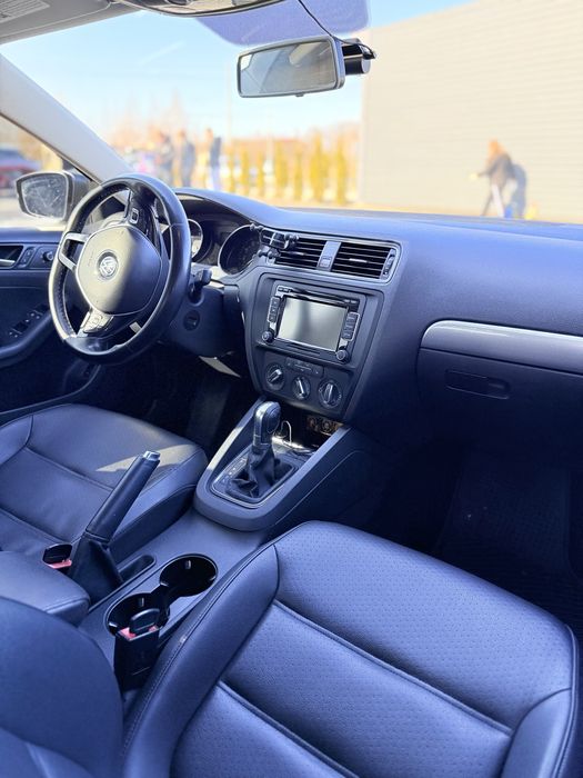 Продажа авто volkswagen jetta