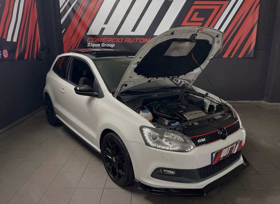 Volkswagen Polo GTI 1.4 TSI 180 CV — photo 5