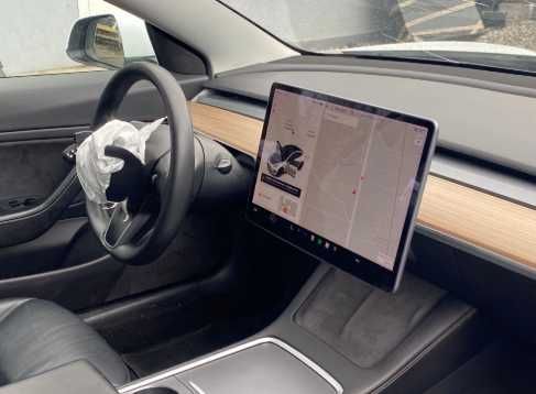 Бампер Tesla Model 3 Розборка Тесла Модел 3 Біла