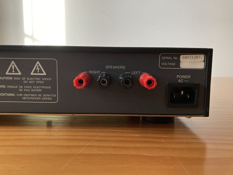 Amplificador Cambridge Audio P50