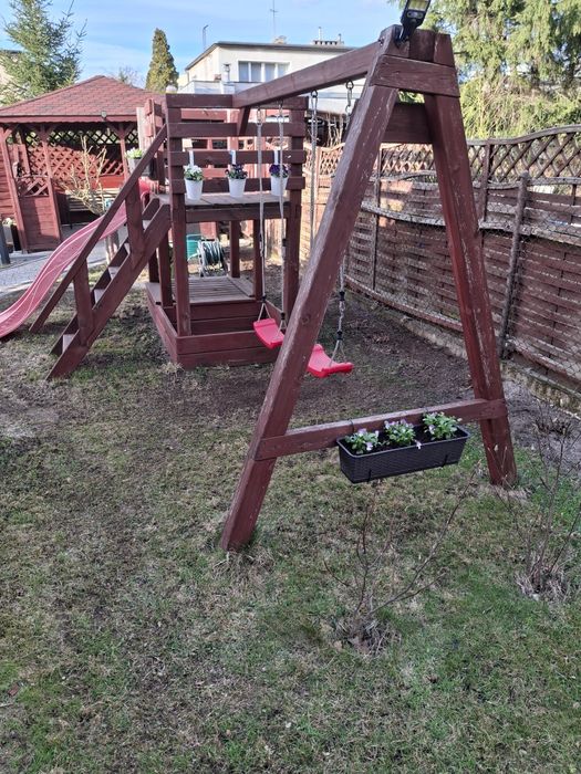 Sprzedam  plac zabaw