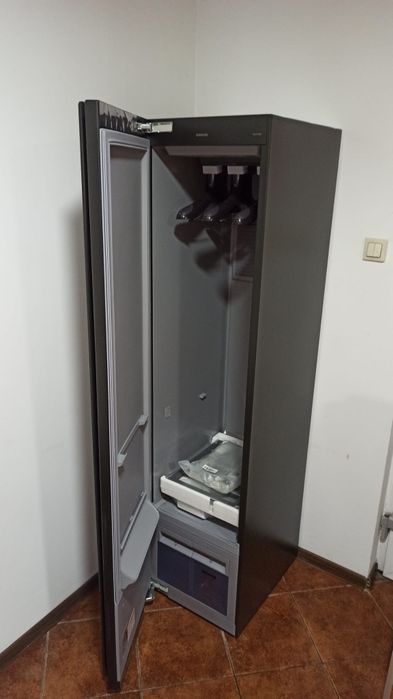 Samsung AirDresser Szafa Parowa
