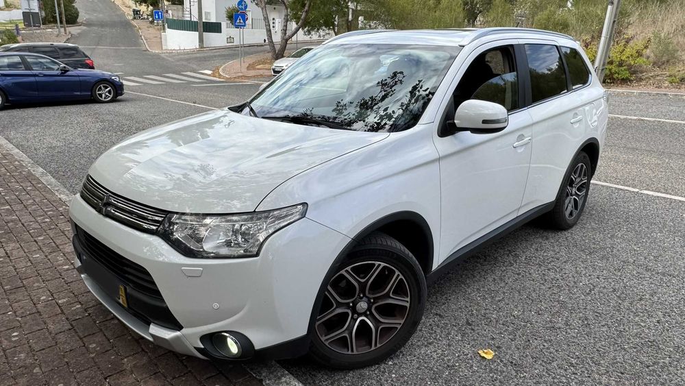 Mitsubishi Outlander PHEV Hibrido Plug-in