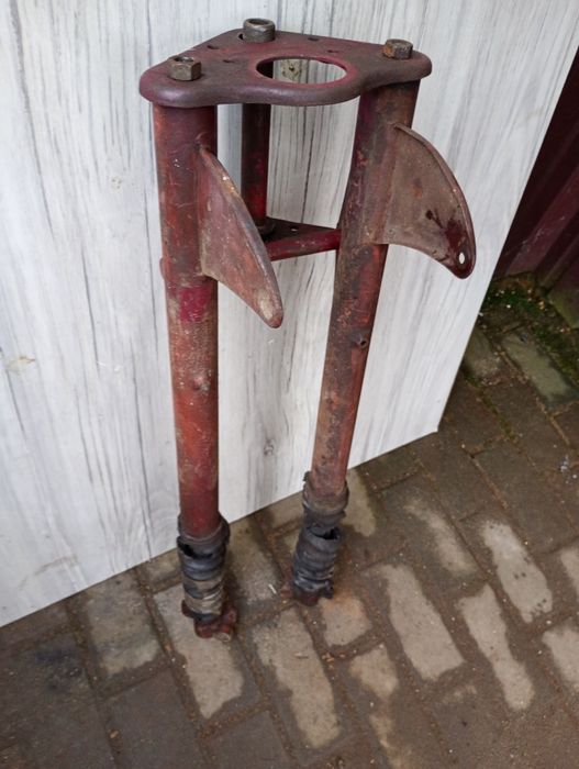 Wfm przód przednie zawieszenie lagi półka chorągiewka WSK