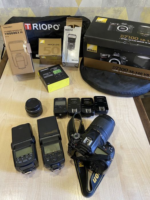 Фотоаппарат Nikon D7100  з комплектом