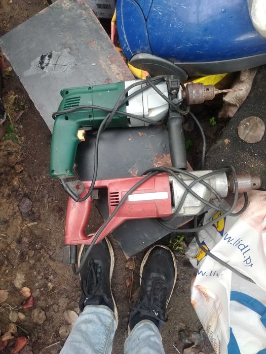 Vendo berbequim usado