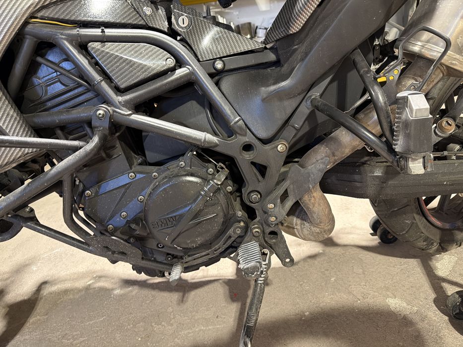 BMW F 650 GS – Motor a trabalhar – Acidentada / Peças ou recuperação
