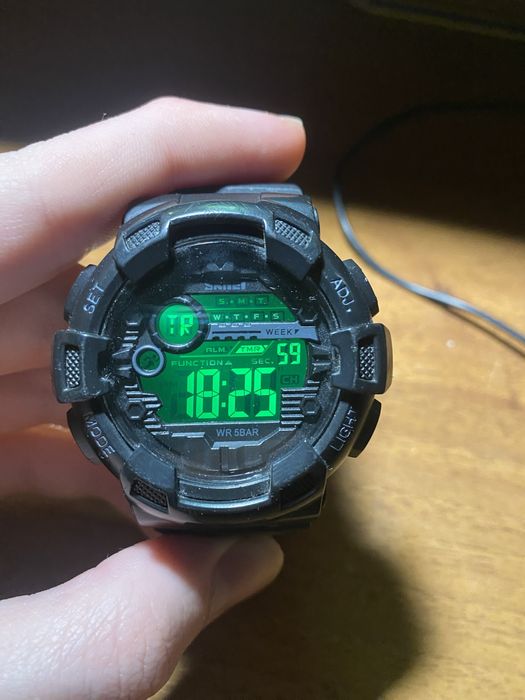 часы skmei 1243 с подсветкой