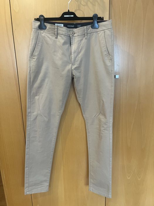 Calças bege Tiffosi Chino/Slim fit