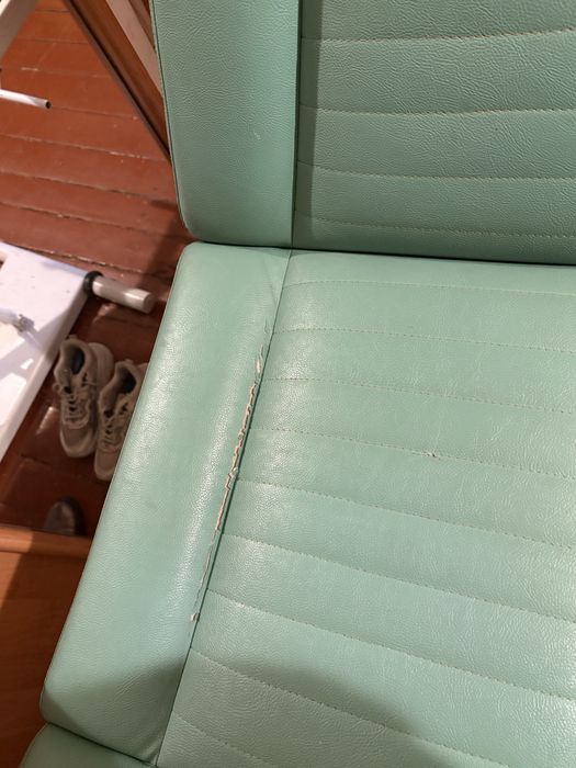 Кушетка косметологическая / медицинская регулируемая