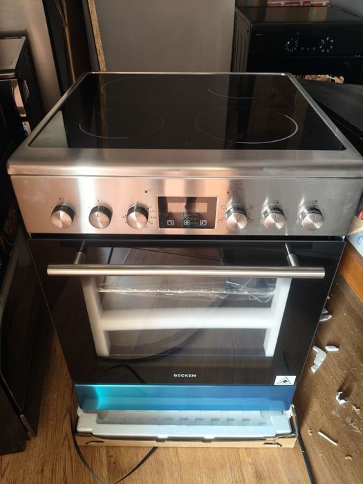 Fogão+ Forno novo 3 anos garantia