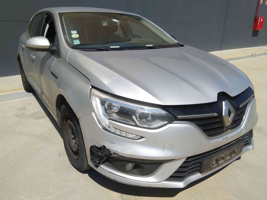 RENAULT MEGANE IV Hatchback - 2018 - Para Peças