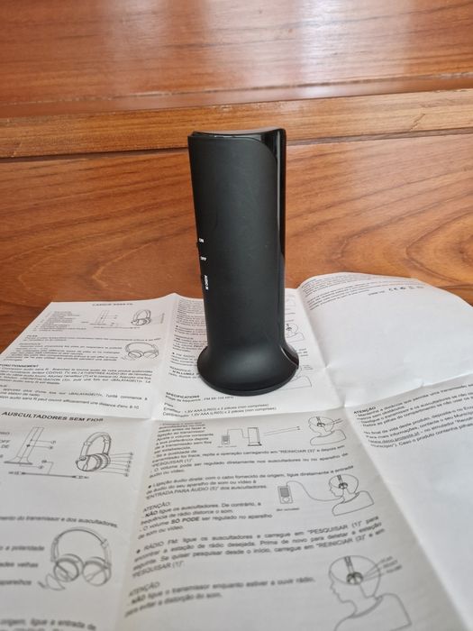 Transmissor para auscultadores sem fios