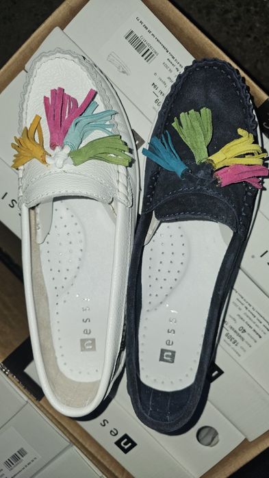 Mokasyny *Nessi*Skóra naturalna R.37-41