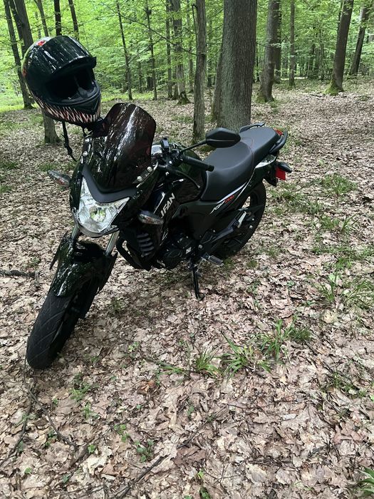 Продам ліфан кп200