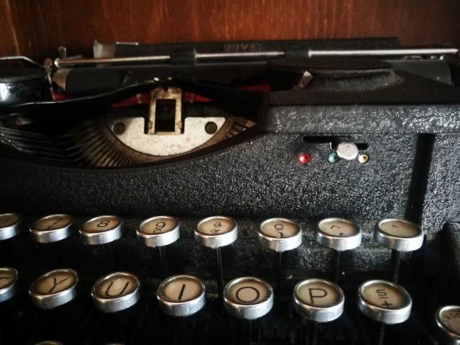 Máquina de Escrever Vintage - Royal