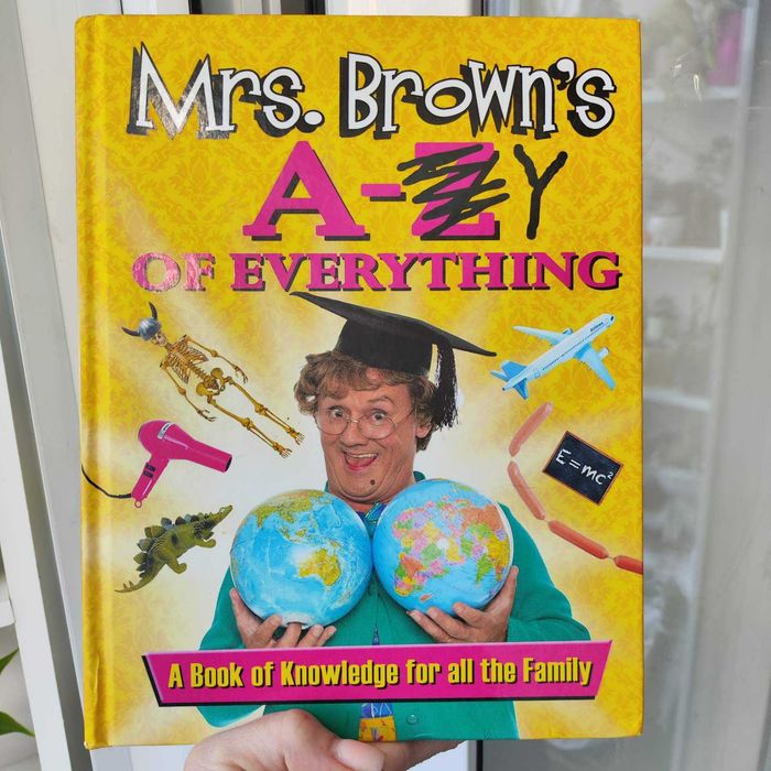 Мега-цікава енциклопедія англійською Mrs.Brown's A to Y. Ідеально для підлітка!