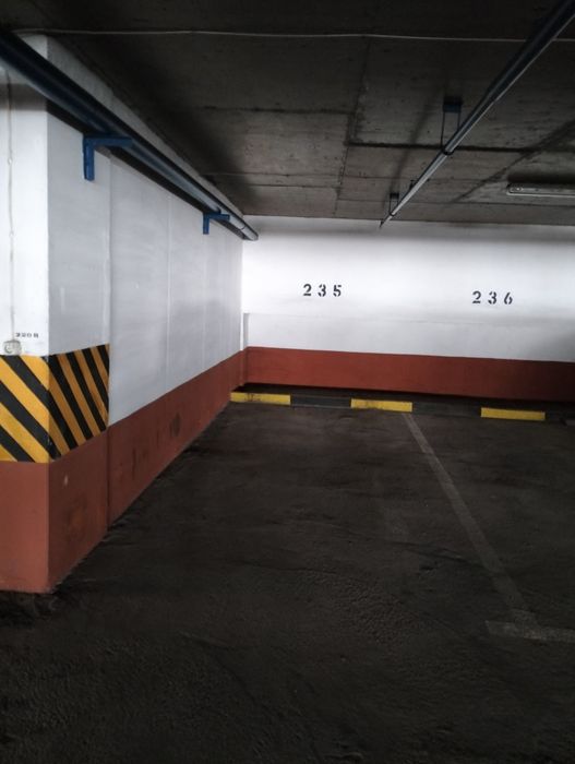 Паркоместо в крытом паркинге