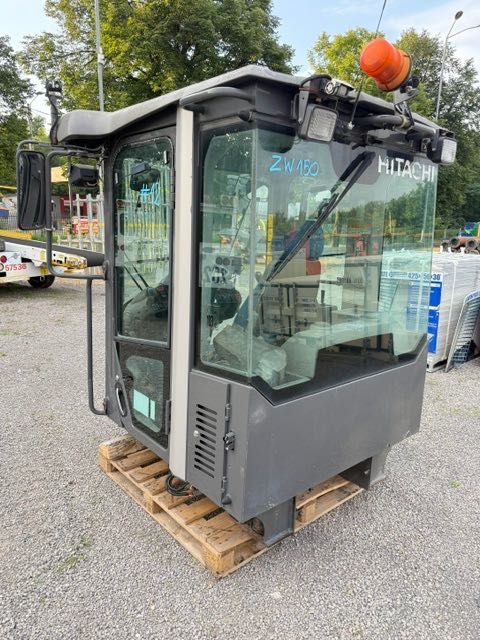 HITACHI ZW 150 KABIN używana kompletna do ładowarki kołowej