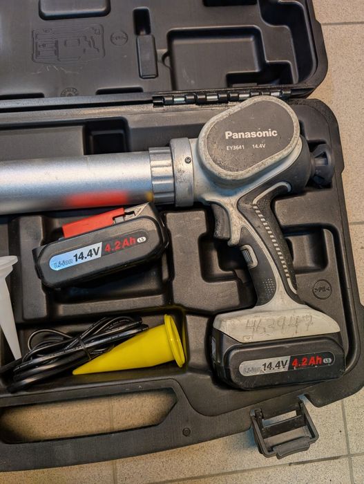 Wyciskacz do mas silikonów oraz zapraw Panasonic EY 3641 cena promocyjna