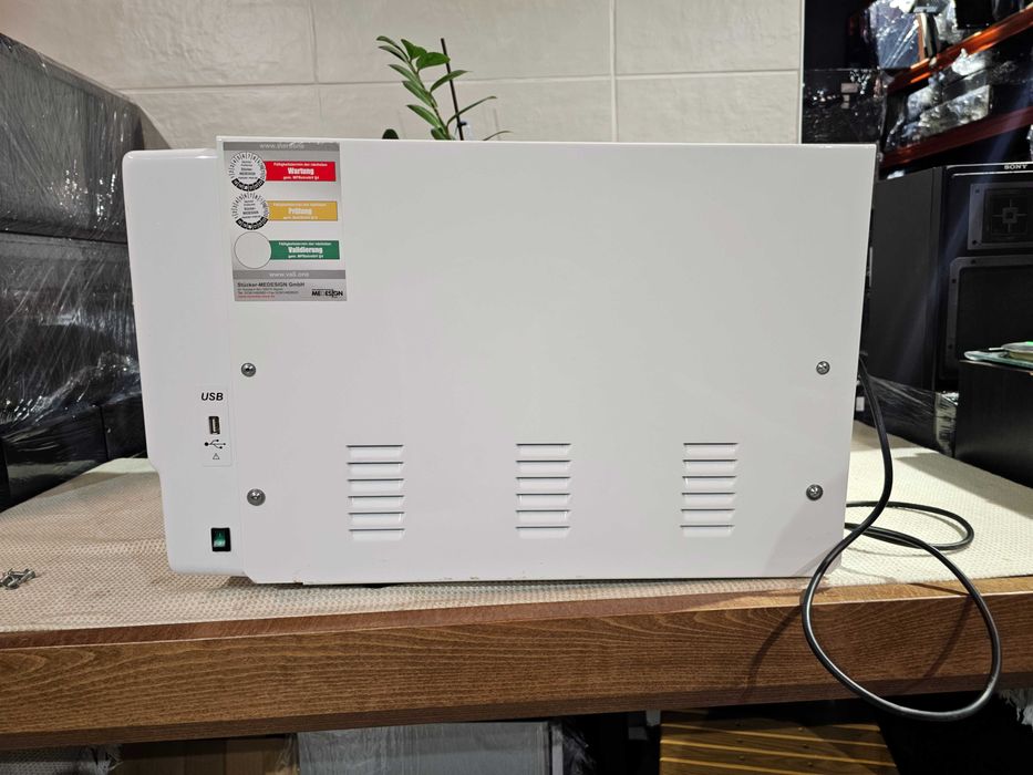 Паровий стерилізатор SUPERIOR B18 Made in Italy