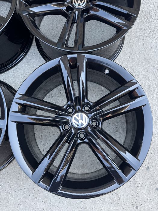 Диски 5*112R18 оригінал Volkswagen