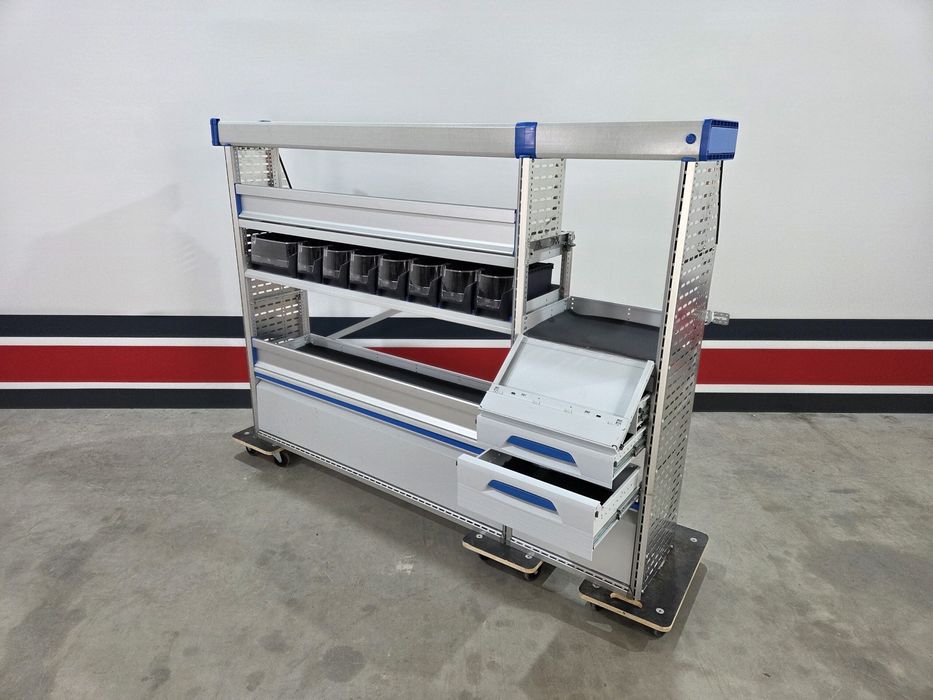 Zabudowa busa serwisowa warsztatowa CRAFTER SPRINTER TRANSIT MAN TGE IVECO