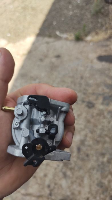 Карбюратор на бензогенератор.