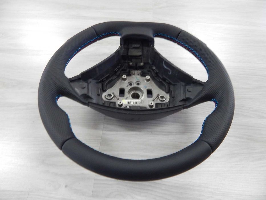 BMW E60 E61 - kierownica Sport 03-04r. odpalana na kluczyk