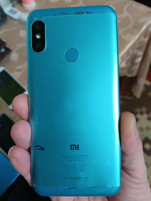 Продам ксіомі мі А2 лайт