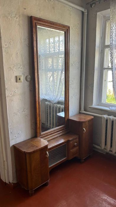 Антикварне Трюмо з зеркалом