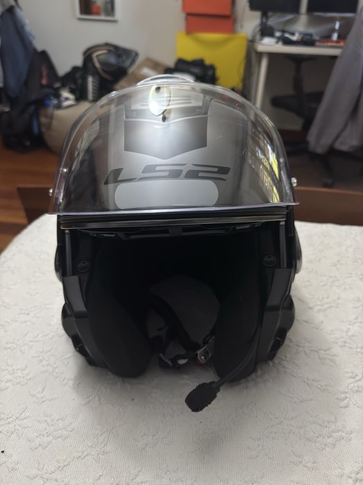 Capacete LS2 Valiant 180•
