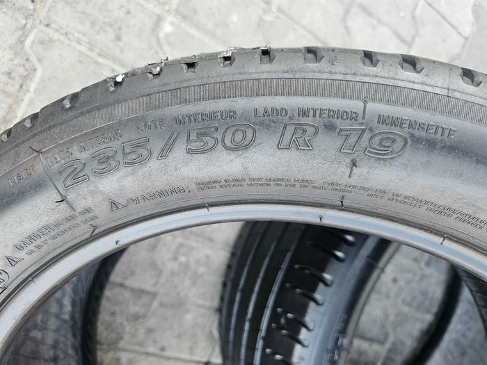 Lato Michelin 235/50 R19